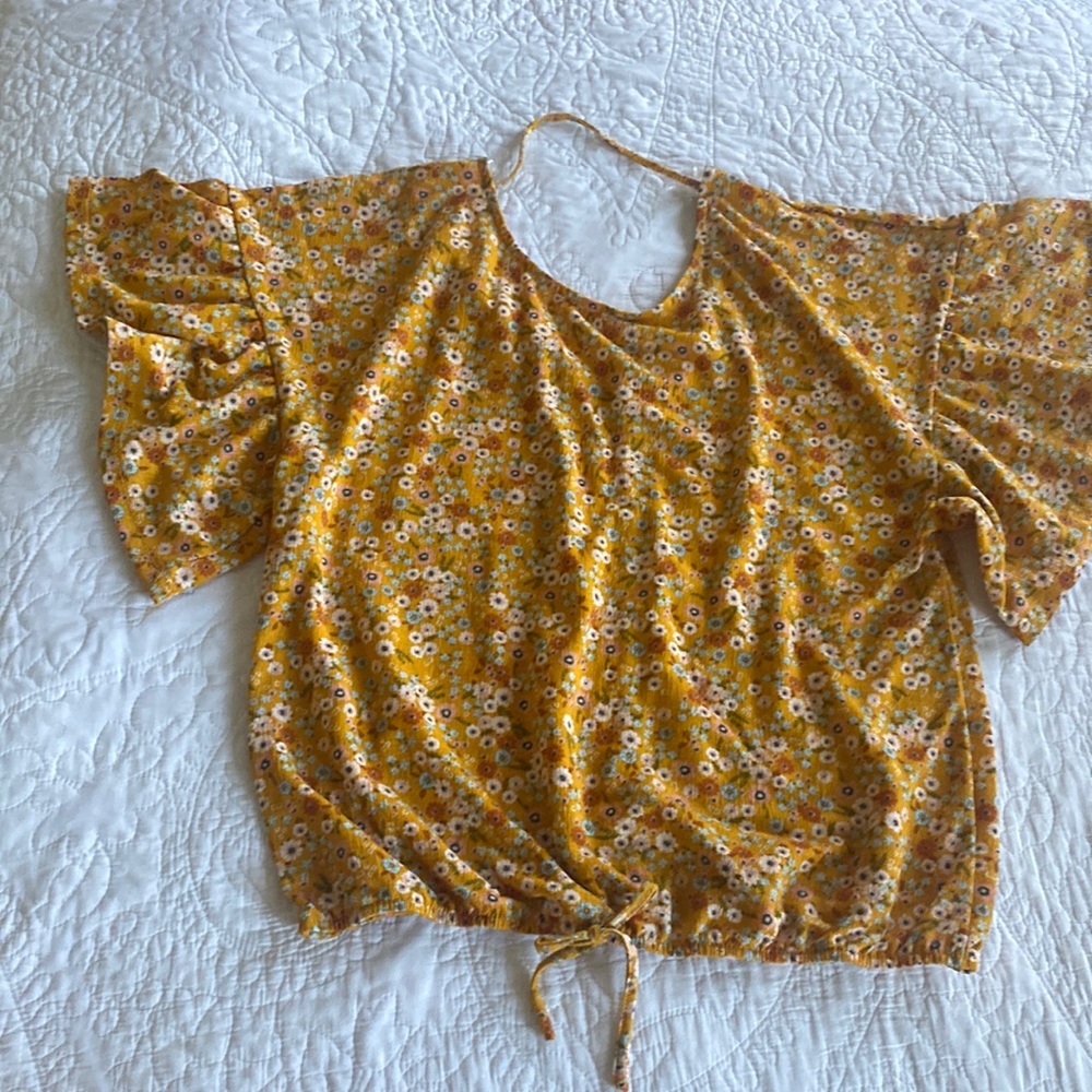 Floral top